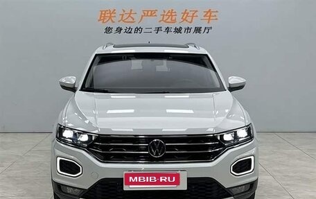 Volkswagen T-Roc I, 2022 год, 1 990 000 рублей, 4 фотография