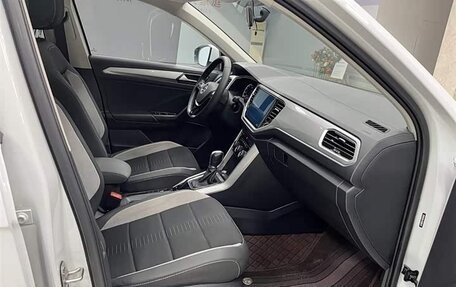 Volkswagen T-Roc I, 2022 год, 1 990 000 рублей, 8 фотография