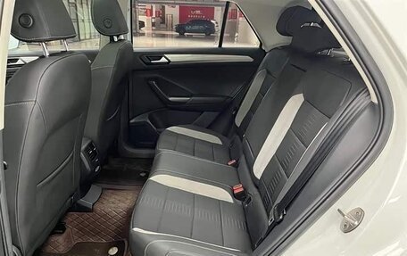 Volkswagen T-Roc I, 2022 год, 1 990 000 рублей, 10 фотография