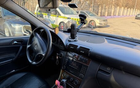 Mercedes-Benz C-Класс, 2005 год, 500 000 рублей, 6 фотография