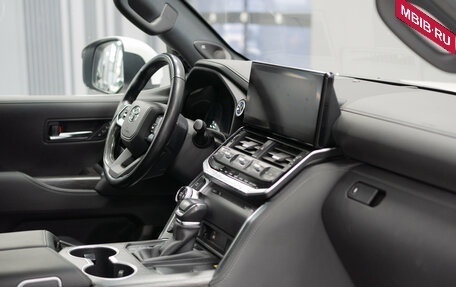 Toyota Land Cruiser, 2021 год, 9 700 000 рублей, 21 фотография