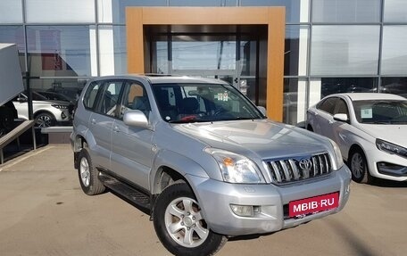 Toyota Land Cruiser Prado 120 рестайлинг, 2003 год, 1 750 000 рублей, 3 фотография