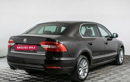 Skoda Superb III рестайлинг, 2014 год, 1 070 000 рублей, 5 фотография