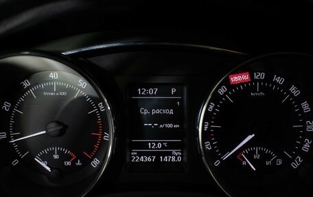 Skoda Superb III рестайлинг, 2014 год, 1 070 000 рублей, 12 фотография