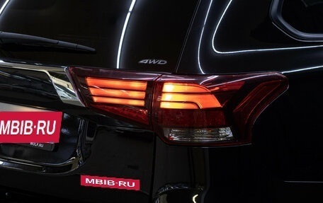 Mitsubishi Outlander III рестайлинг 3, 2018 год, 2 098 000 рублей, 22 фотография