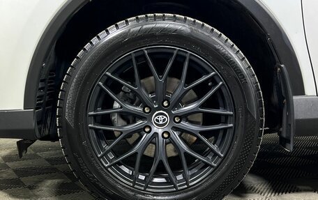 Toyota RAV4, 2018 год, 2 697 000 рублей, 9 фотография