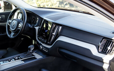 Volvo XC60 II, 2021 год, 4 378 000 рублей, 6 фотография