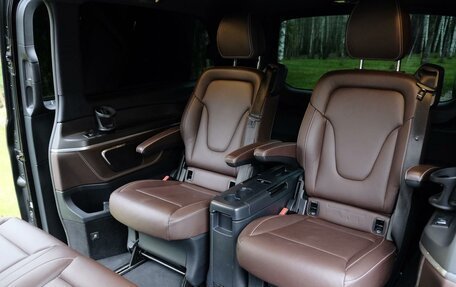 Mercedes-Benz V-Класс, 2016 год, 5 400 000 рублей, 18 фотография