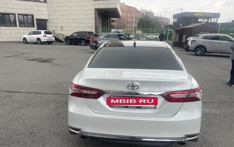 Toyota Camry, 2023 год, 3 650 000 рублей, 3 фотография