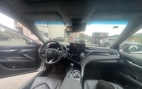 Toyota Camry, 2023 год, 3 650 000 рублей, 7 фотография