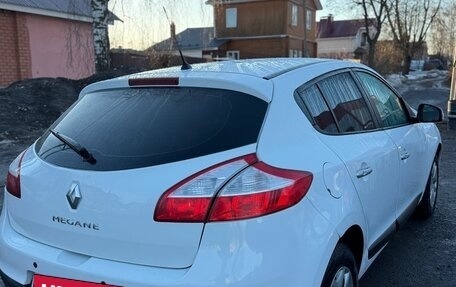 Renault Megane III, 2012 год, 700 000 рублей, 2 фотография