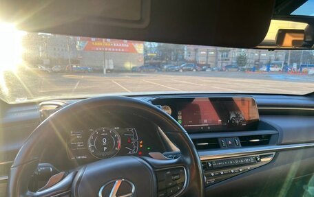 Lexus ES VII, 2021 год, 4 500 000 рублей, 10 фотография