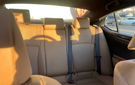 Lexus ES VII, 2021 год, 4 500 000 рублей, 17 фотография