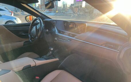 Lexus ES VII, 2021 год, 4 500 000 рублей, 16 фотография