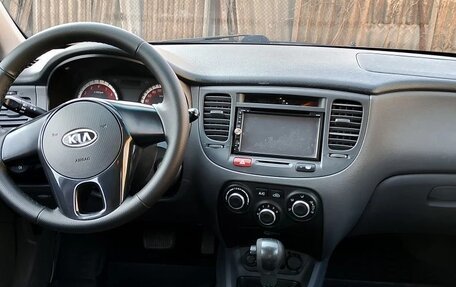 KIA Rio II, 2010 год, 600 000 рублей, 6 фотография