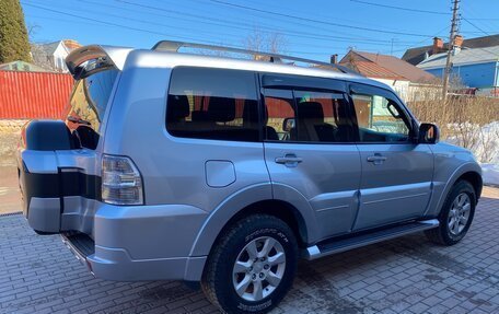 Mitsubishi Pajero IV, 2014 год, 2 895 000 рублей, 5 фотография