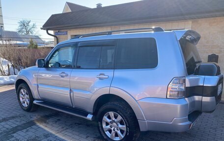 Mitsubishi Pajero IV, 2014 год, 2 895 000 рублей, 4 фотография