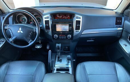 Mitsubishi Pajero IV, 2014 год, 2 895 000 рублей, 10 фотография