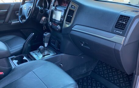 Mitsubishi Pajero IV, 2014 год, 2 895 000 рублей, 15 фотография