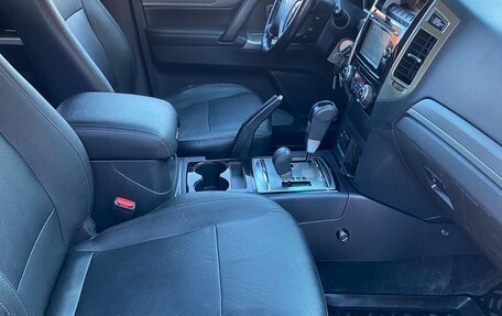 Mitsubishi Pajero IV, 2014 год, 2 895 000 рублей, 16 фотография