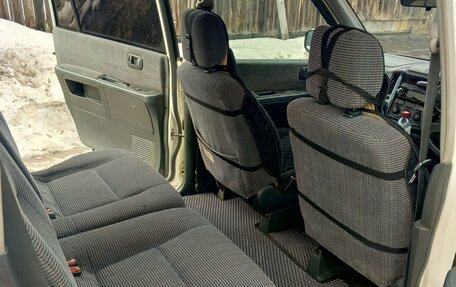 Mitsubishi Dion I рестайлинг, 2000 год, 350 000 рублей, 9 фотография