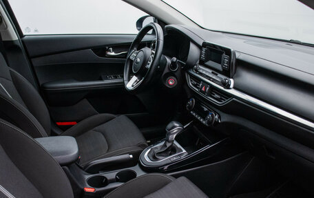 KIA Cerato IV, 2019 год, 1 820 000 рублей, 9 фотография