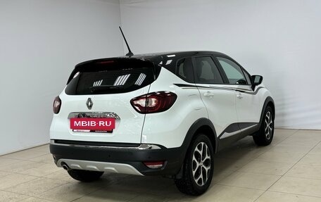 Renault Kaptur I рестайлинг, 2020 год, 1 780 000 рублей, 4 фотография