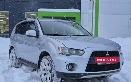 Mitsubishi Outlander III рестайлинг 3, 2011 год, 1 249 000 рублей, 3 фотография