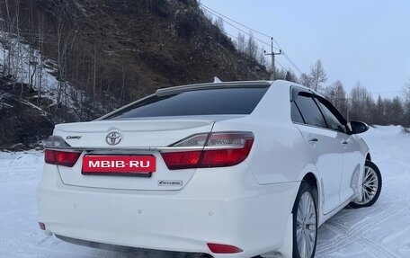 Toyota Camry, 2017 год, 1 850 000 рублей, 4 фотография