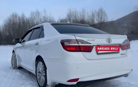 Toyota Camry, 2017 год, 1 850 000 рублей, 3 фотография