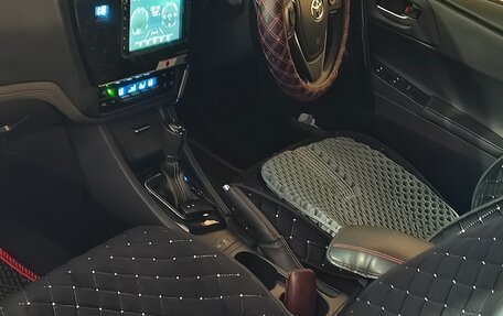 Toyota Auris II, 2016 год, 1 550 000 рублей, 10 фотография