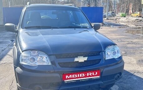 Chevrolet Niva I рестайлинг, 2018 год, 770 000 рублей, 9 фотография