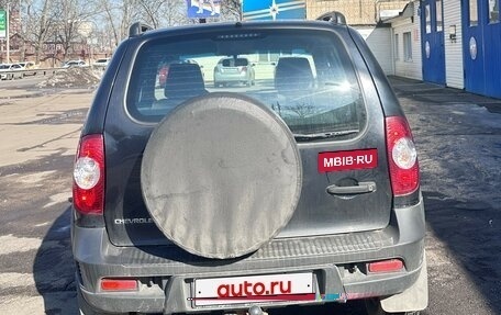 Chevrolet Niva I рестайлинг, 2018 год, 770 000 рублей, 2 фотография