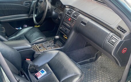 Mercedes-Benz E-Класс, 1998 год, 499 000 рублей, 14 фотография