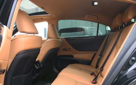 Lexus ES VII, 2022 год, 5 300 000 рублей, 11 фотография