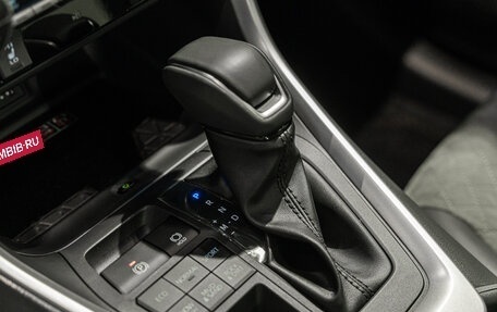 Toyota RAV4, 2025 год, 5 190 000 рублей, 23 фотография