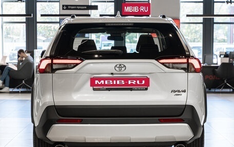 Toyota RAV4, 2025 год, 5 190 000 рублей, 8 фотография