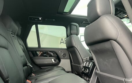 Land Rover Range Rover IV рестайлинг, 2020 год, 7 990 000 рублей, 12 фотография