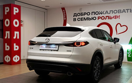 Mazda CX-4, 2022 год, 2 680 000 рублей, 4 фотография