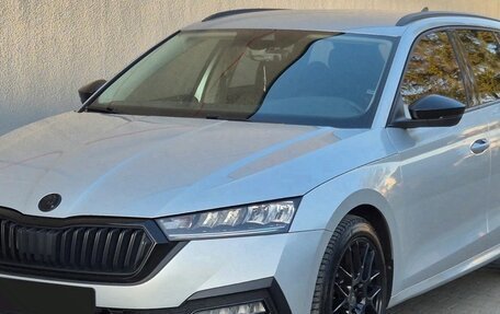 Skoda Octavia IV, 2021 год, 1 610 000 рублей, 1 фотография