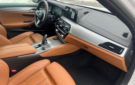 BMW 5 серия, 2017 год, 3 950 000 рублей, 12 фотография