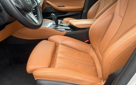 BMW 5 серия, 2017 год, 3 950 000 рублей, 13 фотография