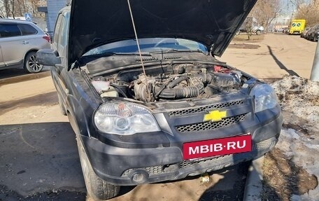 Chevrolet Niva I рестайлинг, 2011 год, 250 000 рублей, 3 фотография