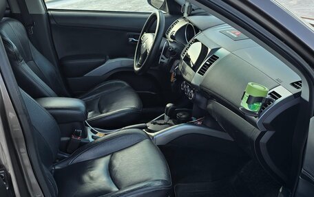 Mitsubishi Outlander III рестайлинг 3, 2011 год, 1 350 000 рублей, 8 фотография