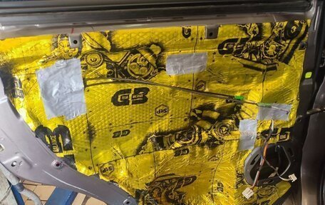 Mitsubishi Outlander III рестайлинг 3, 2011 год, 1 350 000 рублей, 17 фотография