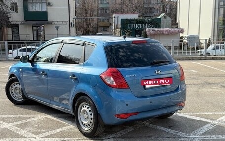 KIA cee'd I рестайлинг, 2011 год, 700 000 рублей, 2 фотография