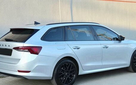 Skoda Octavia IV, 2021 год, 1 610 000 рублей, 6 фотография