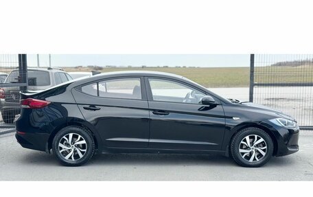 Hyundai Elantra VI рестайлинг, 2018 год, 1 349 000 рублей, 8 фотография