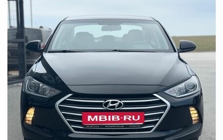 Hyundai Elantra VI рестайлинг, 2018 год, 1 349 000 рублей, 3 фотография