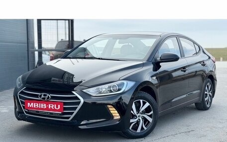 Hyundai Elantra VI рестайлинг, 2018 год, 1 349 000 рублей, 2 фотография